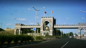 İş&ccedil;i – İşveren Uyuşmazlıklarında Arabuluculuk: Dicle &Uuml;niversitesi&rsquo;nin &Ccedil;alışmaları İle &Ouml;rnek &Ccedil;&ouml;z&uuml;mler